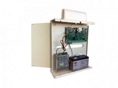 Amica 64 SMART: da 8 a 64 zone (fino a 64 zone bus e/o wireless) con 8 aree di inserimento. 64 funzioni Macro: gestione fino a 16 Gruppi, 16 Contatori, 16 Timer, 32 Condizioni, 64 Stringhe IP/notifiche.